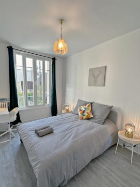 Cosy Apartment near La Défense Paris tranports Free Parking